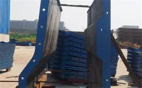 鋼模板廠家：生產鋼模板對加工人員有何要求？